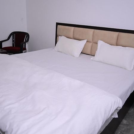 Shri Narayanam Guest House And Home Stay Ayodhya Exterior foto