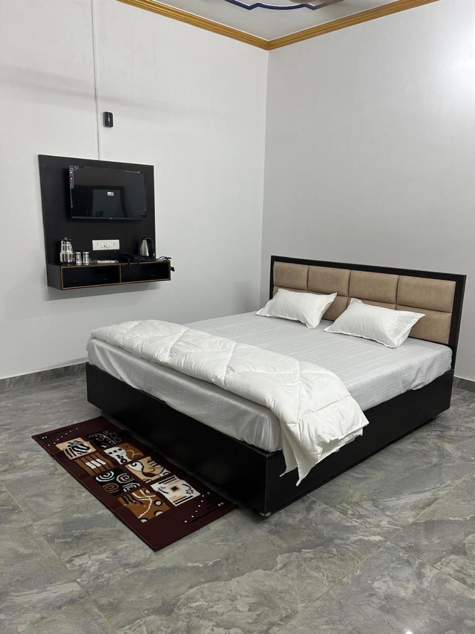 Shri Narayanam Guest House And Home Stay Ayodhya Exterior foto