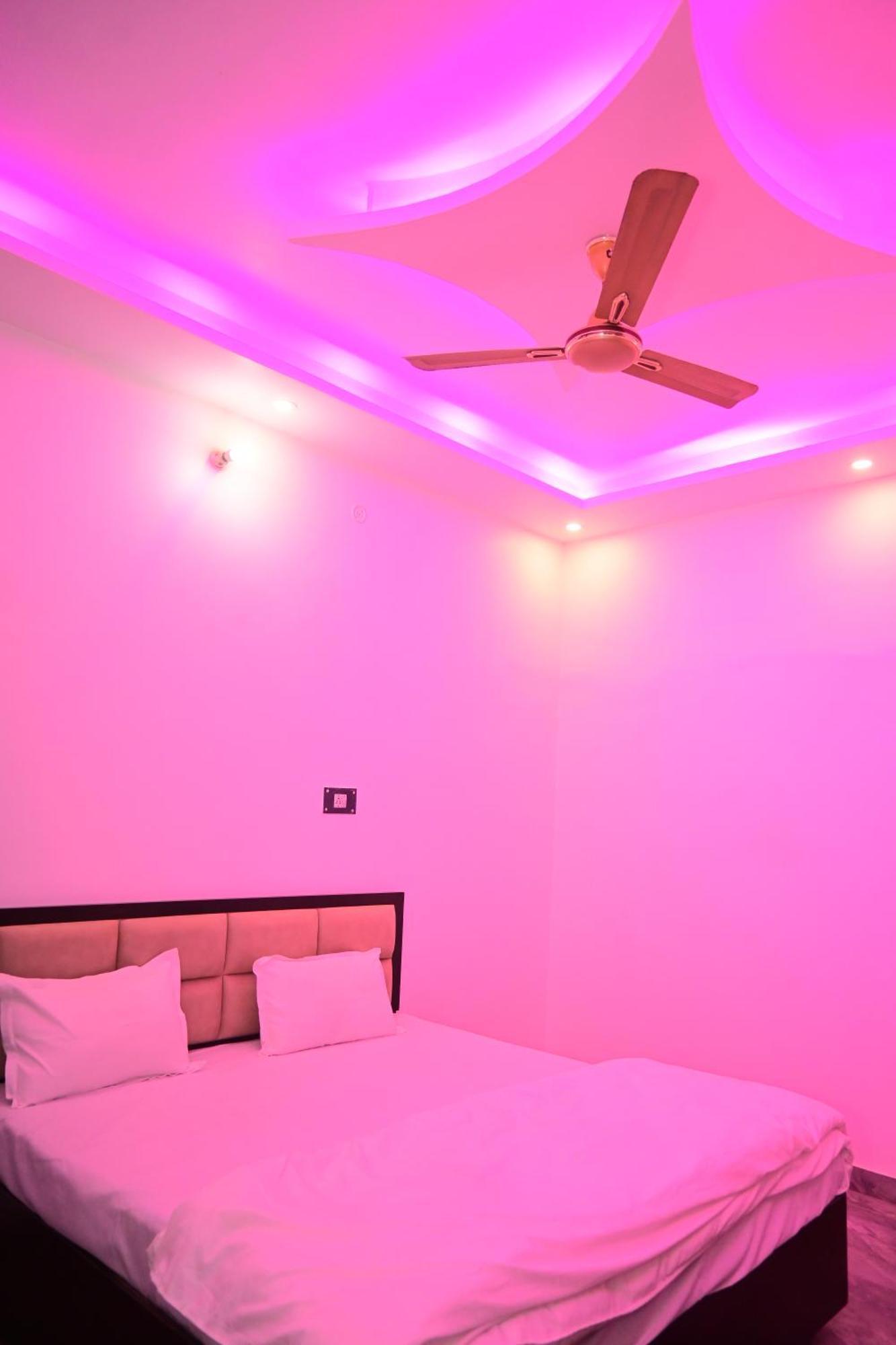 Shri Narayanam Guest House And Home Stay Ayodhya Exterior foto