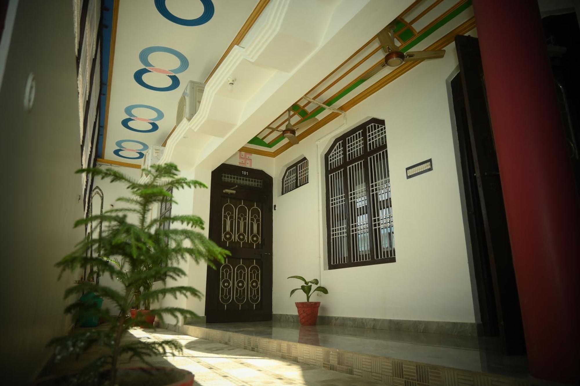 Shri Narayanam Guest House And Home Stay Ayodhya Exterior foto